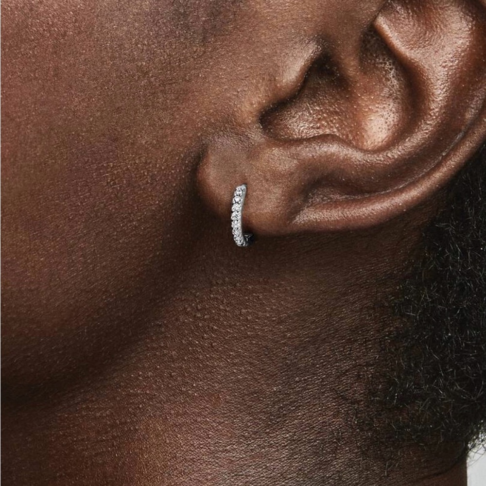 Pandora Sparkling Huggie Hoop Earrings
Sterling silver
